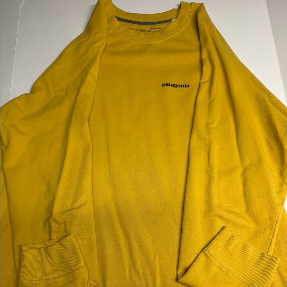 Patagonia Men's Yellow Crew neck